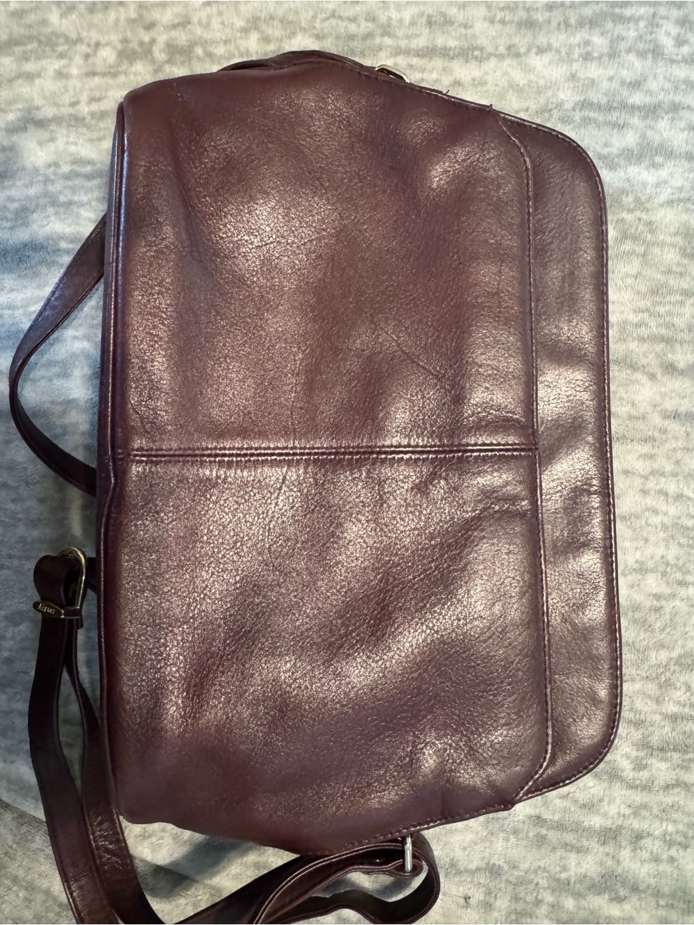 Etienne Aigner Burgundy Leather Crossbody Bag with Coin Pouch - Picture 7 of 10